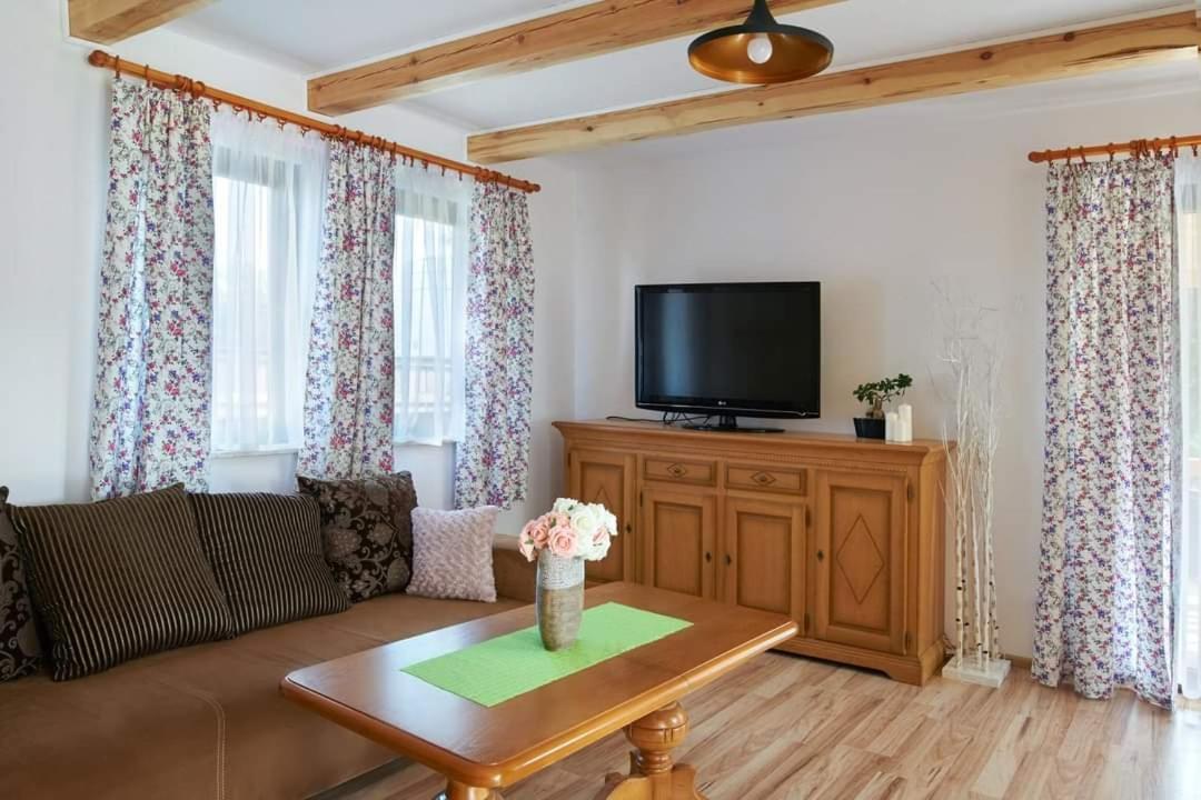 Sosnowy Domek Krasnobród Kültér fotó